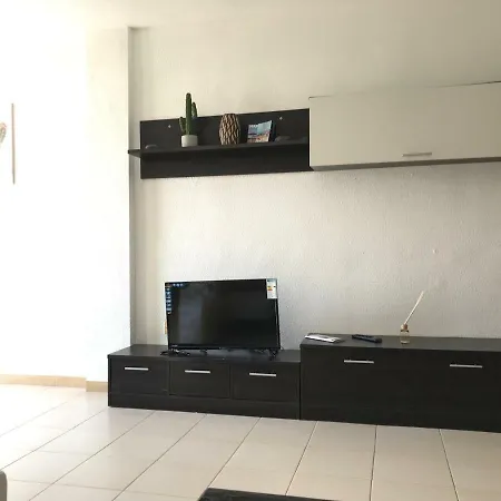 Cactus Pool View طوستا ديل سيلونثيو