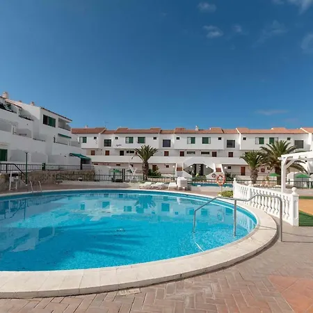 Cactus Pool View طوستا ديل سيلونثيو